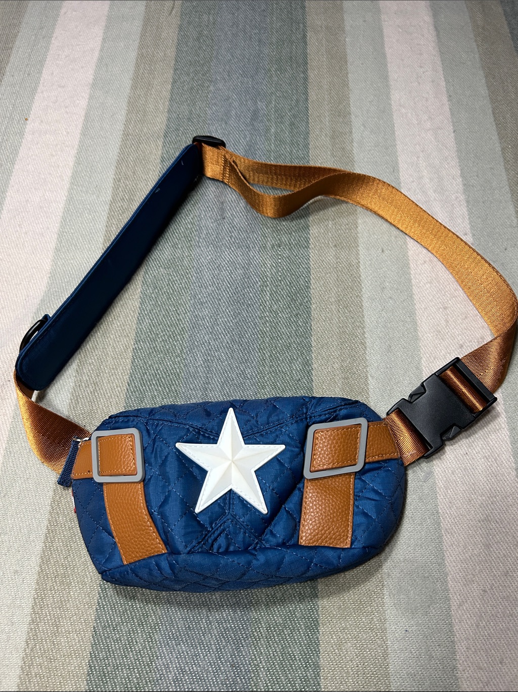 Captain America Disney Parks Marvel Avenger Quilted Belt Bag Nwots